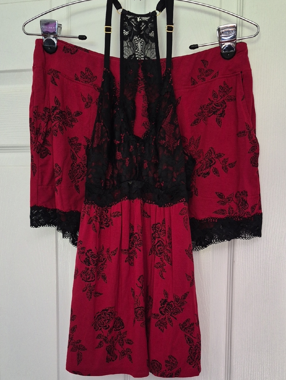 Red Floral Lace-Trim Women's Medium Pajama Set